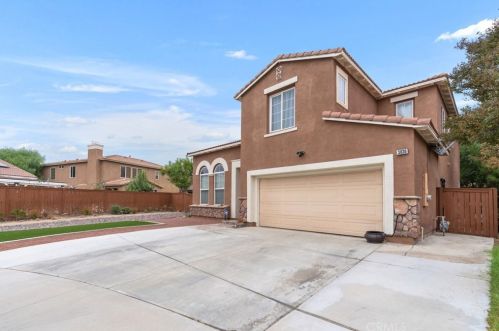 3839 Bella Calice Ct, Perris, CA 92571-7484