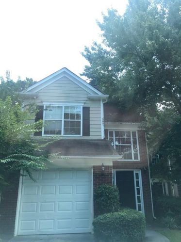 4090 Beaver Oaks Dr, Duluth, GA 30096-5674