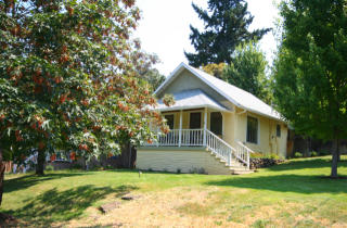 475 4th St, Applegate, OR 97530-9463