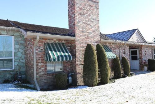 215 56th Ave, Yakima WA  98908-2872 exterior
