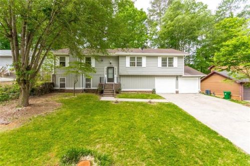 488 Rockborough Ter, Stone Mountain, GA 30083-3847
