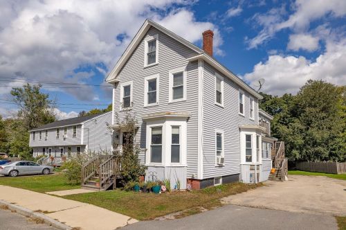 51 6th St, Dover, NH 03820-3020