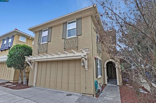 3971 Branding Iron Ct, Pleasanton, CA 94568-7254