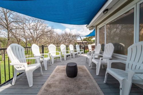 120 Erskine Fry, Seguin TX 78155 exterior