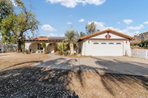 32272 Florida Ave, Mountain Home Village, CA 92359-9619