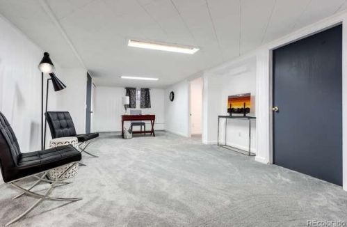 6256 Peakview Pl, Englewood CO 80111-4327 exterior