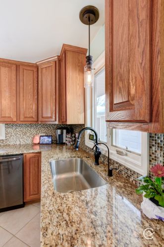 316 Gdn Ct, Sycamore IL  60178-2414 exterior