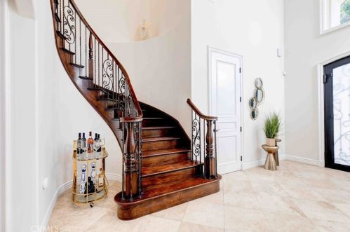 4719 Tobias Ave, Van Nuys CA  91403-2826 exterior