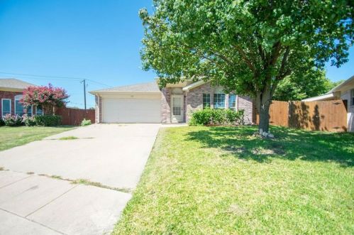 774 Deauville Cir, Fort Worth TX  76108-4566 exterior