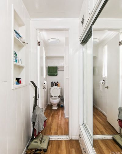 432 Ivy St, Glendale CA  91204-1027 exterior