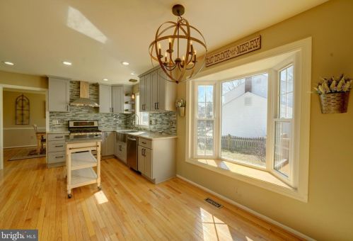 1900 Autumn Ridge Cir, Silver Spring MD 20906-5826 exterior