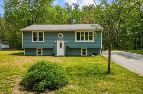338 Camp Dixie Rd, Glocester RI  02859-2807 exterior