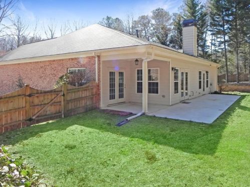 560 Augusta Dr, Holly Springs, GA 30115-6564