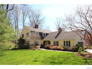 8 Old Kings Hwy, Weston, CT 06883-2543