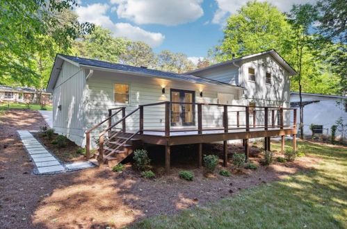 3912 Live Oak Dr, Atlanta GA  30340-2512 exterior