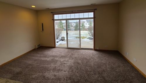 2219 Flagstone Ln, Carpentersville, IL 60110-1266