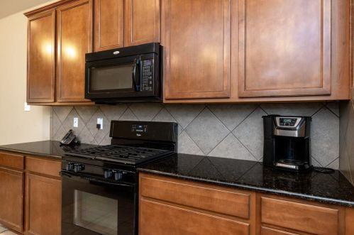 3704 Redwood Creek Ln, Fort Worth TX  76137-7063 exterior