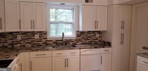 5202 Bradwood St, Springfield VA  22151-3521 exterior