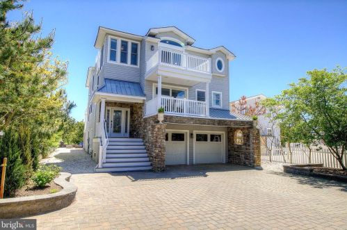 1511 Seaview Ave, Barnegat Light, NJ 08006-1428