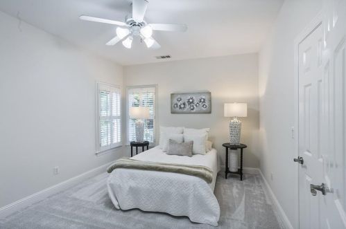 710 Lake Summit Dr, Atlanta GA  30342-1919 exterior