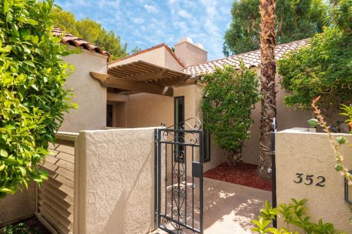 352 Forest Hills Dr, Rancho Mirage, CA 92270-1455