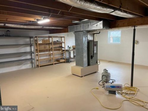 3392 Petersburg Pike, Franklin WV 26807-5635 exterior