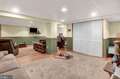 774 Broadway, Hanover PA 17331-2503 exterior