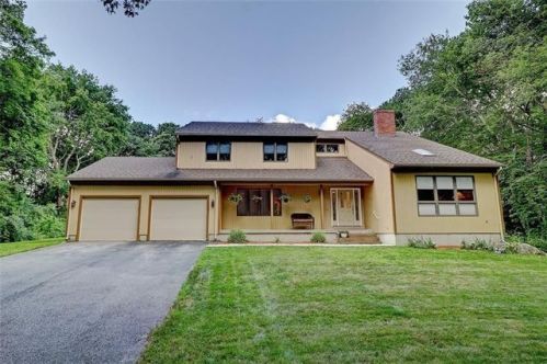 381 Congdon Hill Rd, South Kingstown, RI 02874-2107