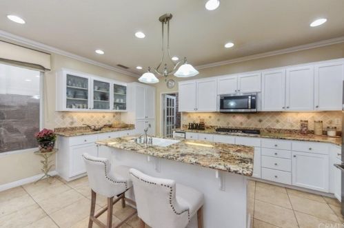 8774 Banner Rdg Dr, Anaheim CA  92808-1665 exterior