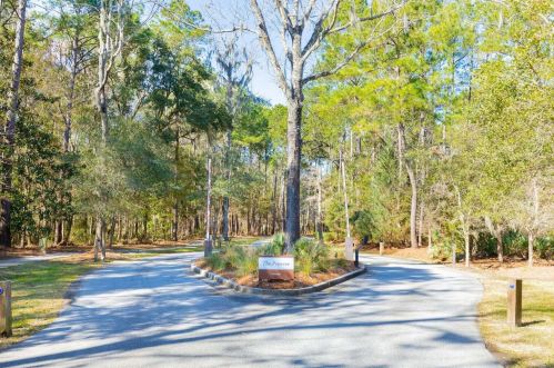 1533 John Fenwick Ln, Johns Island, SC 29455-3160