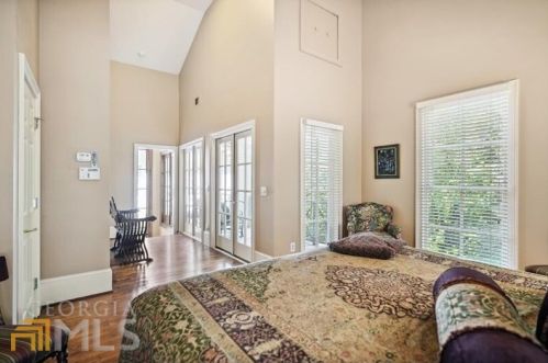 3281 Habersham Rd, Atlanta GA 30305-1170 exterior