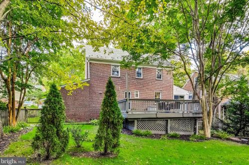 1506 Live Oak Dr, Silver Spring MD 20910-1543 exterior