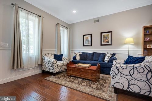 1929 Dickinson St, Philadelphia, PA 19146-4623