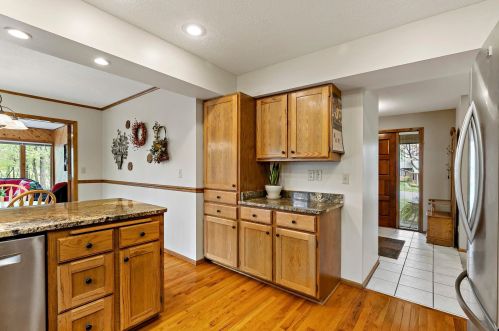 14145 Guthrie Ave, Saint Paul MN  55124-6752 exterior