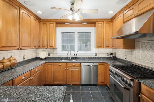 730 Redman Ave, Haddonfield NJ 08033-2744 exterior