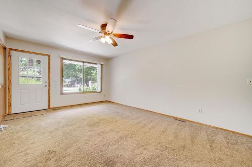 1579 Helmo Ave, Saint Paul MN  55128-5534 exterior