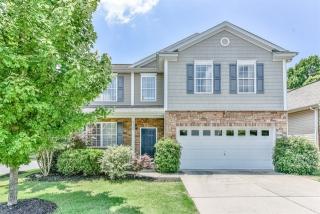 2126 Savannah Hills Dr, Matthews, NC 28105-3205