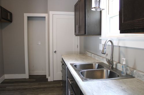 136 Grant St, Franklin, PA 16323-2330