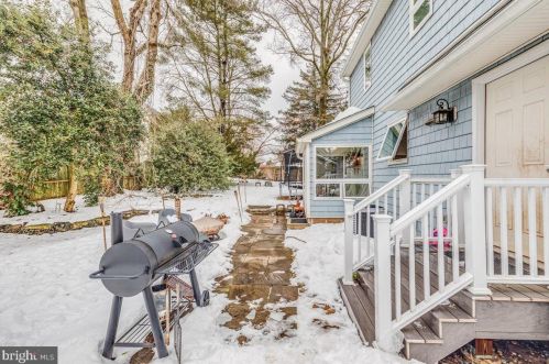 5 Queenston Pl, Princeton NJ  08540-3820 exterior