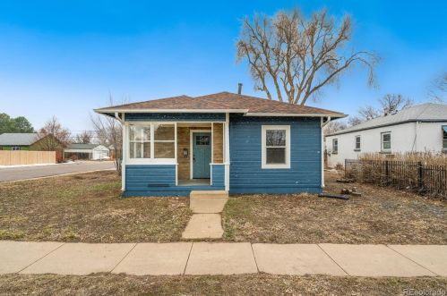 4395 Logan St, Englewood, CO 80113-5820