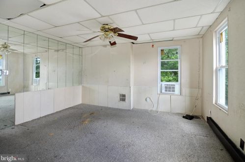 219 Lafayette Ave, Trenton NJ 08610-5601 exterior