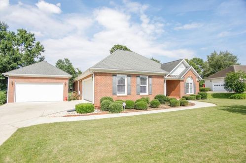 3765 Maple Forge Ln, Gainesville, GA 30504-5768