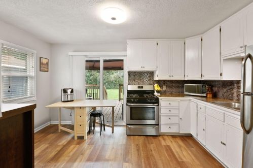 2244 Hillview Rd, Saint Paul MN  55112-1268 exterior