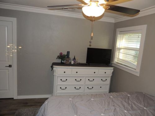 8824 Silver Creek Rd, Fort Worth TX  exterior