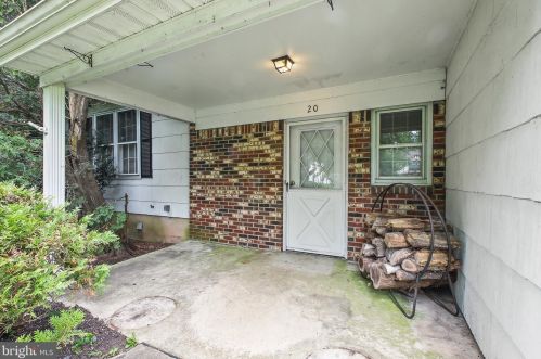 20 David Dr, Trenton, NJ 08638-1708