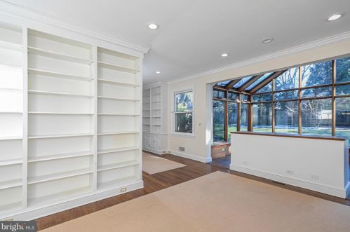 161 Elm Rd, Princeton NJ  08540-2521 exterior