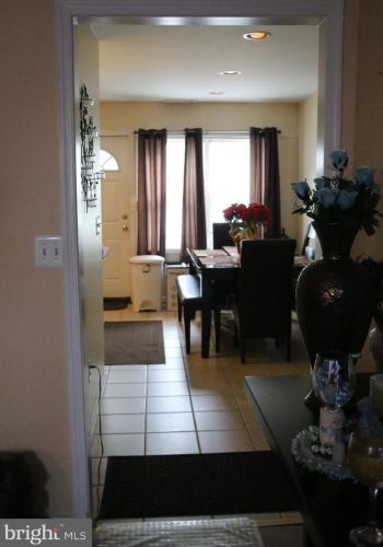 1156 33 St, Camden NJ  08105-4305 exterior