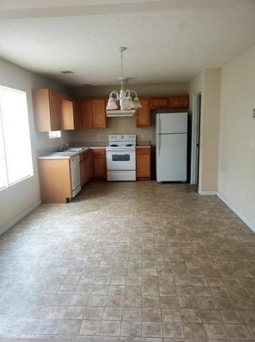 10918 Cimmaron Ct, Hampton, GA 30228-2376