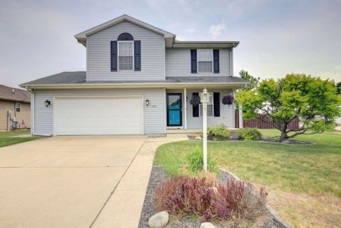 3209 Edward Hoffman Dr, Champaign, IL 61822-8018