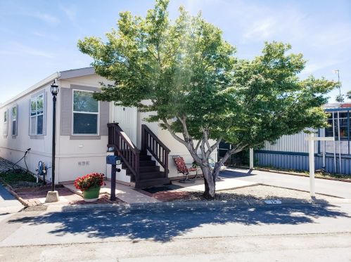 15 Golden Inn Way, Rancho Cordova, CA 95670-4306